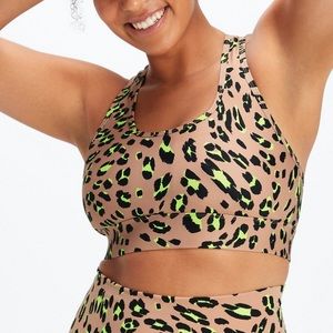 Desert Wavy Leopard - Fabletics - On-The-Go Medium Impact Sportsbra (Size Small)